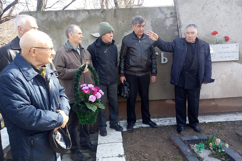 Сегодня на Воскресенском кладбище