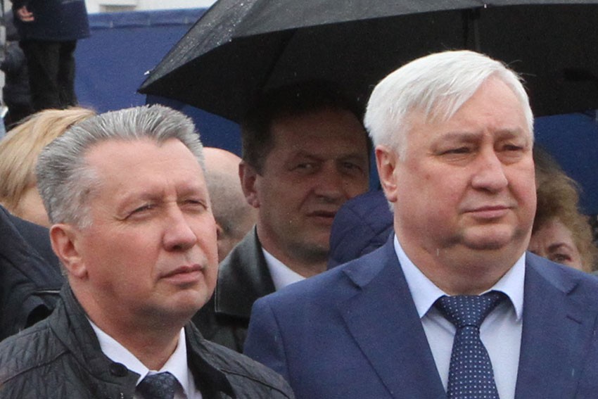 На заседании районного собрания депутатов глава ЭМР Алексей...