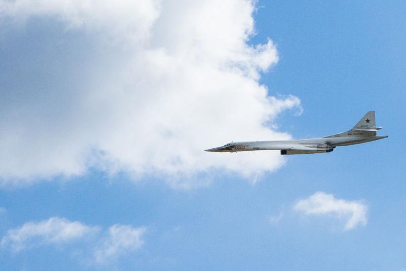 Ту-160