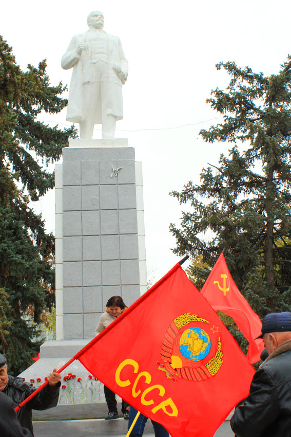 Последние кто помнит праздник.