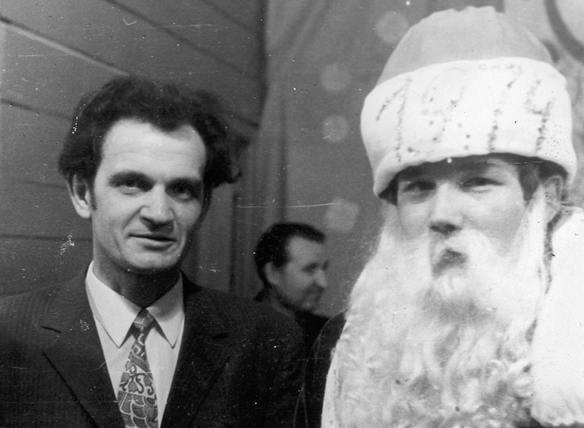 Виктор Романович со студентом вечернего отделения Александром...