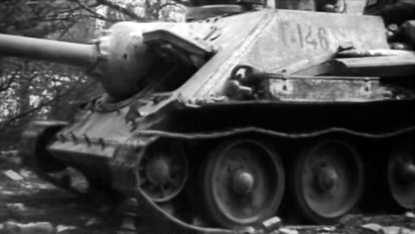 После очередной модернизации начался выпуск СУ-100 на базе...
