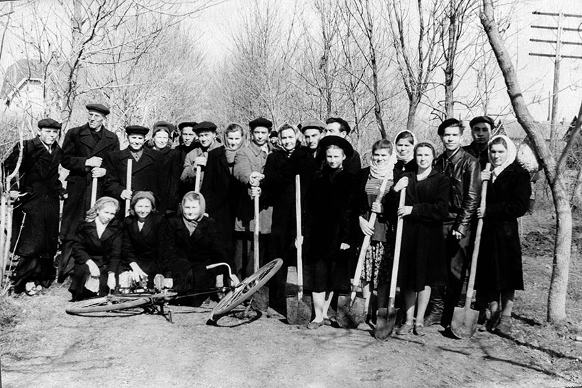 Фото на память 17 апреля 1955 года.