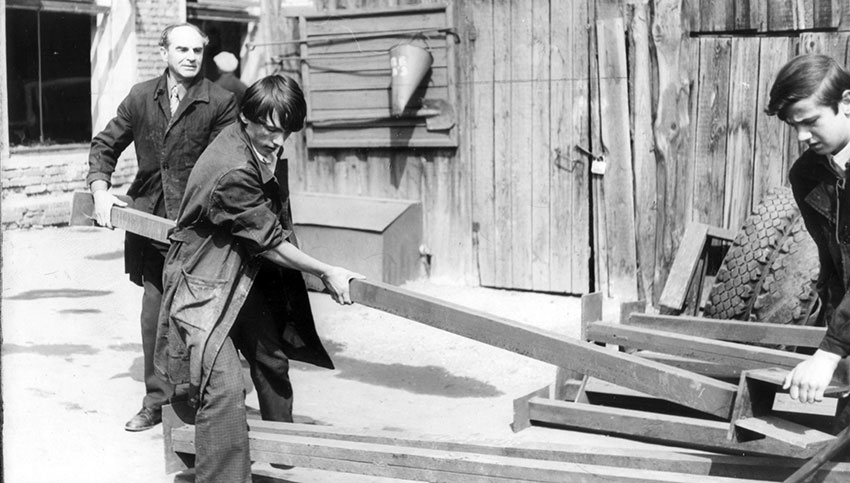 В мастерских техникума, 1970 годы.
