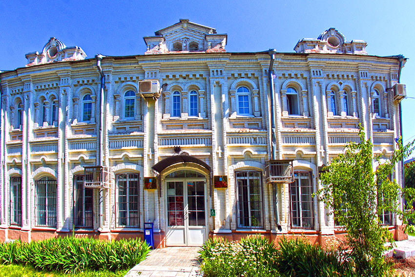 Современное здание архива.