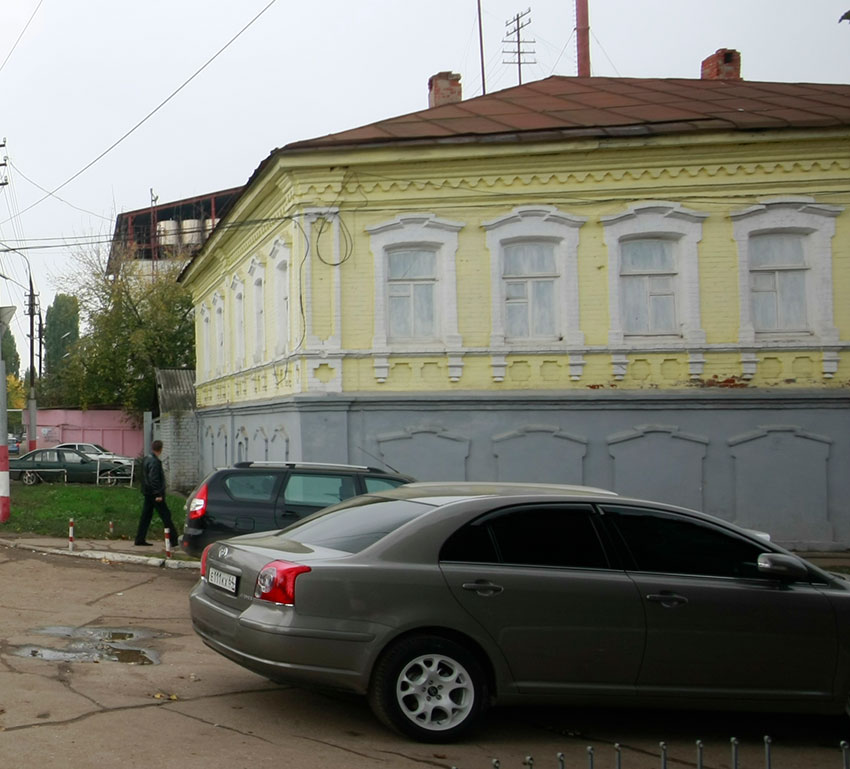 Телеграфная, 8 - "Дом семьи Тихонова".