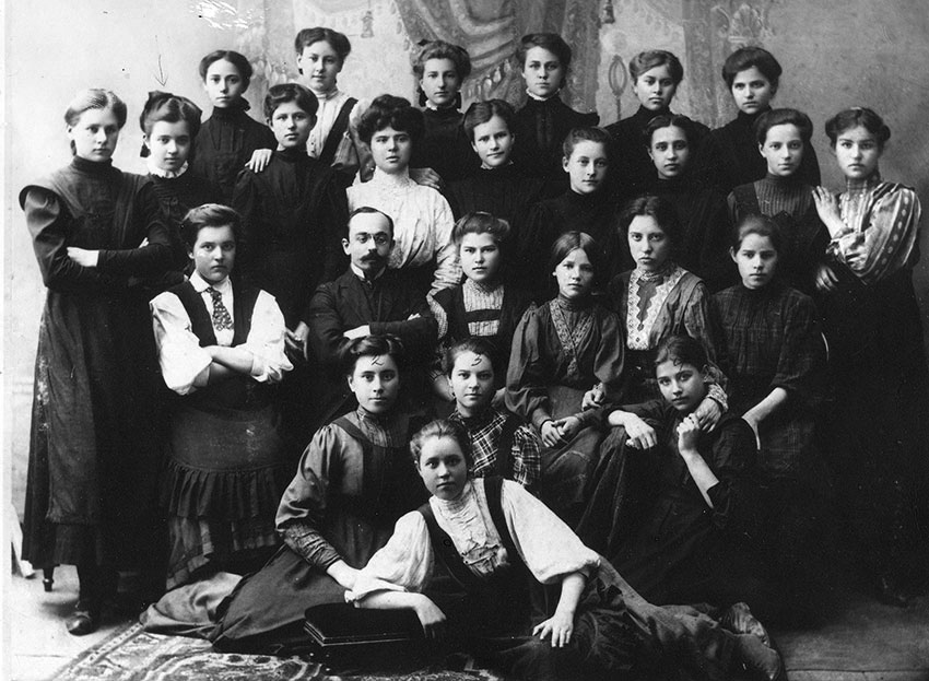 Люди, историей ставшие - И. И. Пустовойтов 
