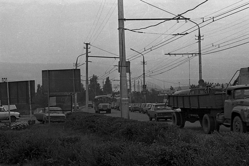 В конце 1980 годов грузопоток между Саратовым и Энгельсом...
