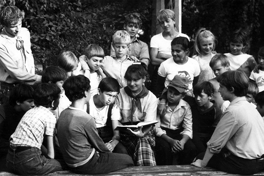 В пионерском лагере "Тополёк", 1970 год. Фото М. Шпилёв