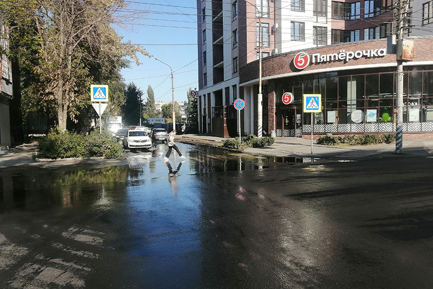 Опять течёт дерьмо Опять течёт дерьмо