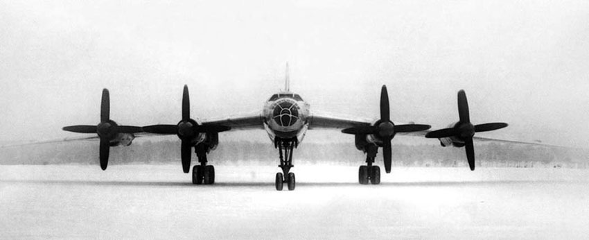 Ту-96 — высотный стратегический бомбардировщик, разработанный... Ту-96 — высотный стратегический бомбардировщик, разработанный...