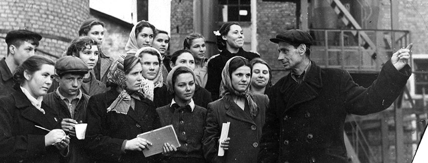<b>20 января 1960 года</b> с первой прядильной машины был получен...