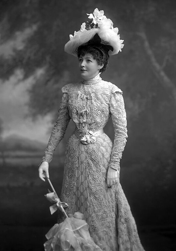 Mary Augusta Yohe, 1899 год. Платье для прогулок и шляпка.