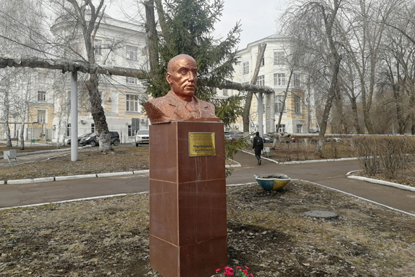 В августе 1923 г. С. Р. Миротворцев выступил со специальным... В августе 1923 г. С. Р. Миротворцев выступил со специальным...
