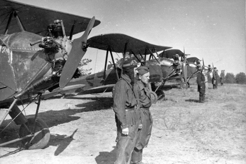 Уже осенью 1941 года Н.Н. Поликарпов, Г.И. Бакшаев и другие...