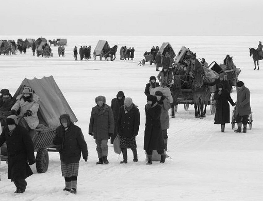 Вислинскому заливу (теперь Калининградский залив). Восточная...