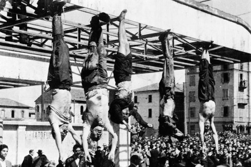 Тела Бенито Муссолини и его приспешников, апрель 1945 год.