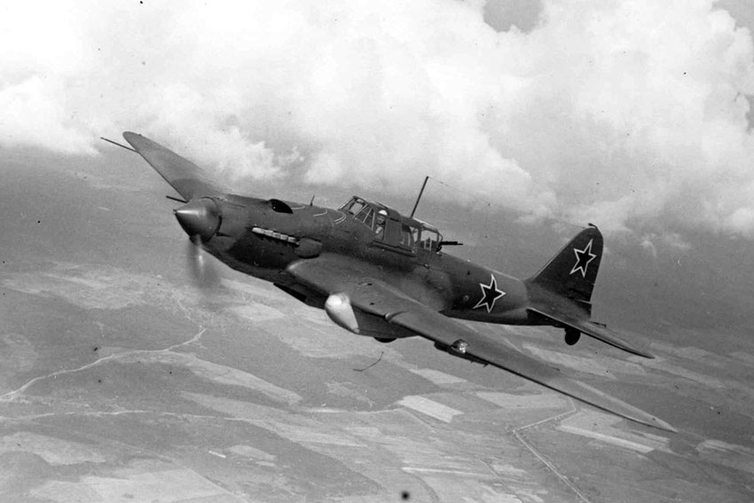 22 июля 1943 года над целью в районе Криничка группа из 6 самолётов...