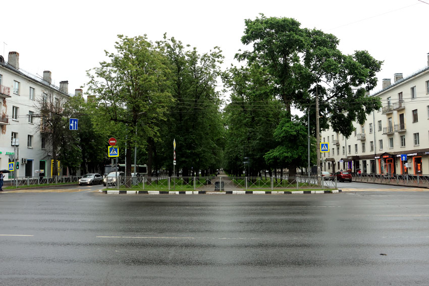 Воскресный бульвар.