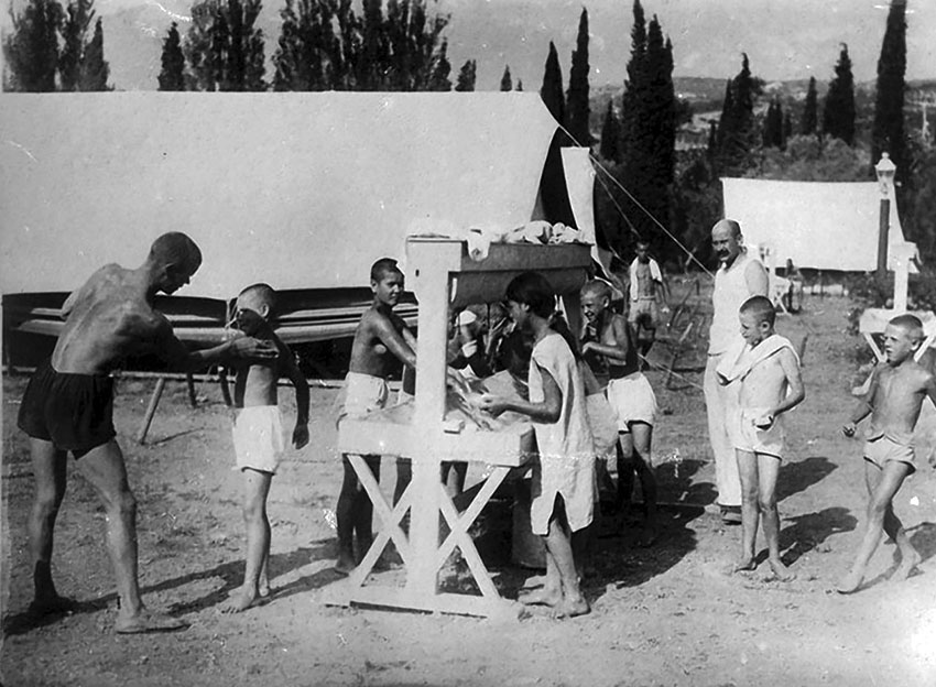 16 июня 1925 года открылся Всесоюзный пионерский лагерь «Артек»....