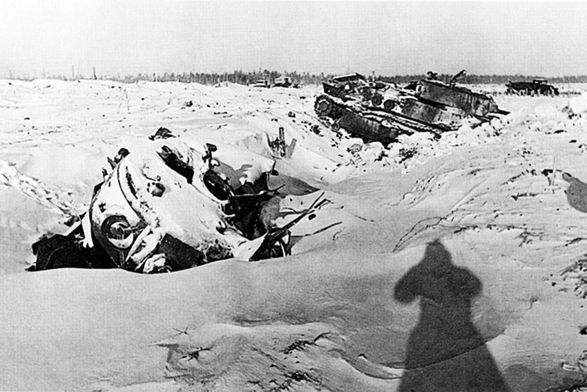 Подбитые танки Т-28 сов 20-й танк бригады у захваченного финского...