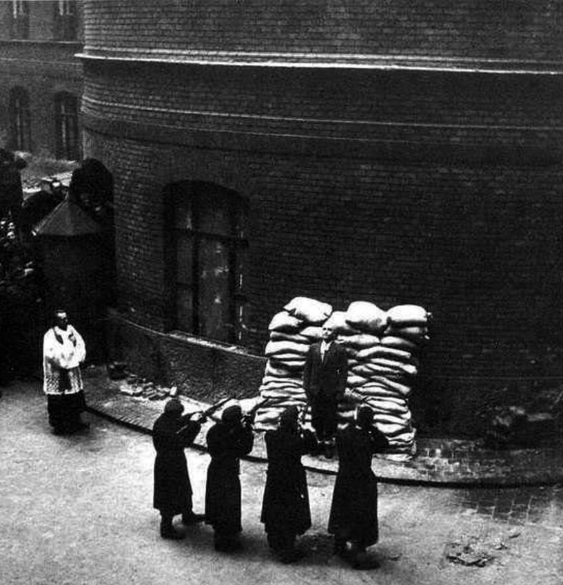 Расстрел бывшего премьер-министра нацисткой Венгрии, 1946...