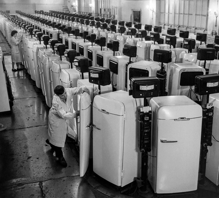 В 1951 году производство холодильников началось и на Саратовском... В 1951 году производство холодильников началось и на Саратовском...