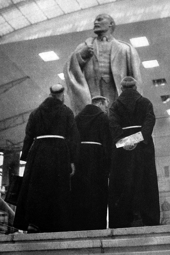 Памятник Ленину. 1958 год.
