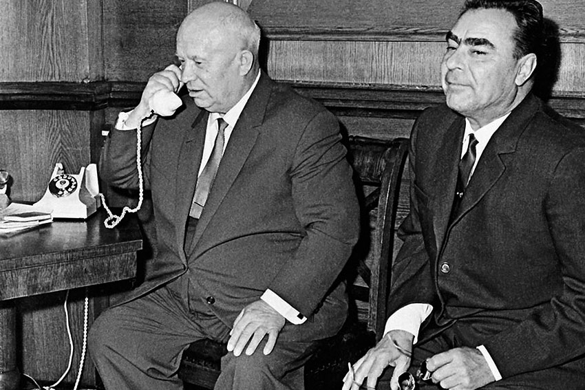 В октябре 1964 года Никиту Сергеевича Хрущева отправили на...