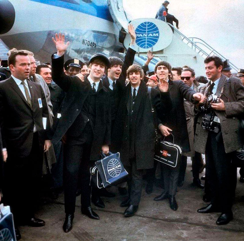 Битлз впервые ступают на американскую землю, 1964 год.