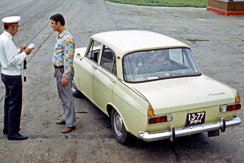 В 1967 году АЗЛК выпускает «Москвич-412» — одну из самых удачных... В 1967 году АЗЛК выпускает «Москвич-412» — одну из самых удачных...