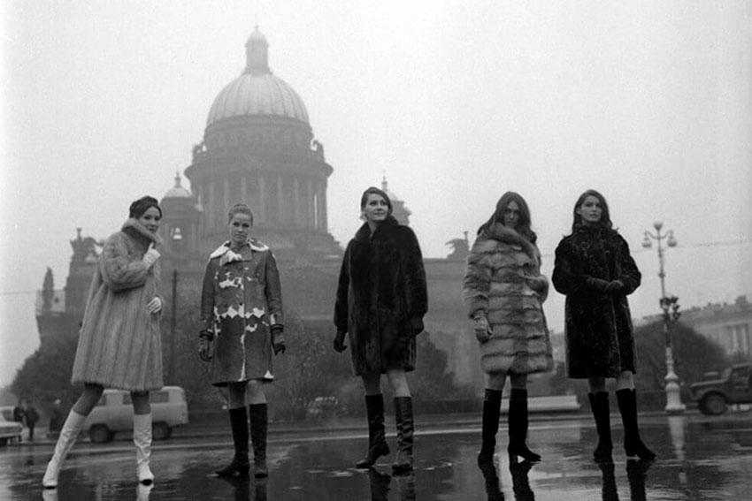 Модели в Ленинграде, СССР, 1968 год. Модели в Ленинграде, СССР, 1968 год.