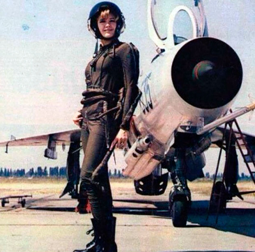 1968 год. Далиборка Стойшич — военнослужащая югославской... 1968 год. Далиборка Стойшич — военнослужащая югославской...