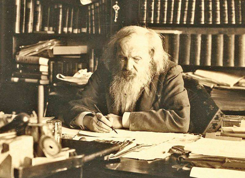В этой работе, датированной августом 1871 года, Дмитрий Менделеев...