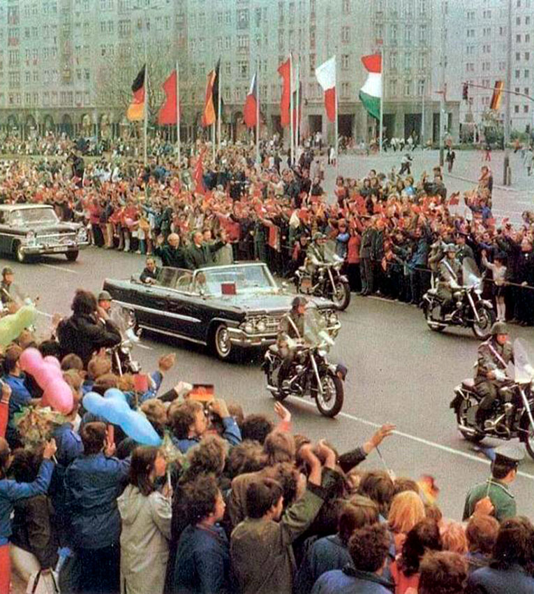 Визит Дорогого Леонида Ильича в Берлин. 1973 год.