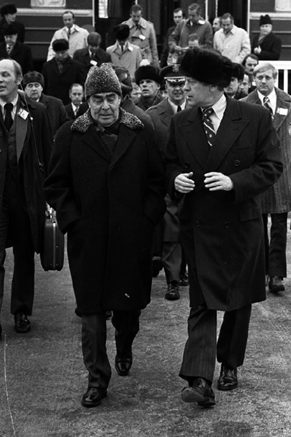 Л. Брежнев и президент США Г. Форд в СССР, 1974 год. 