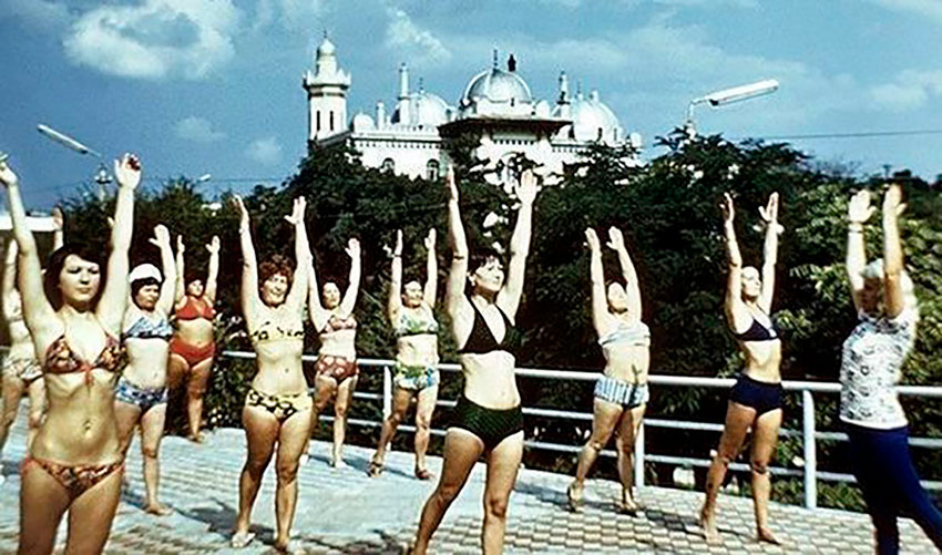 Зарядка на пляже, 1974 год.