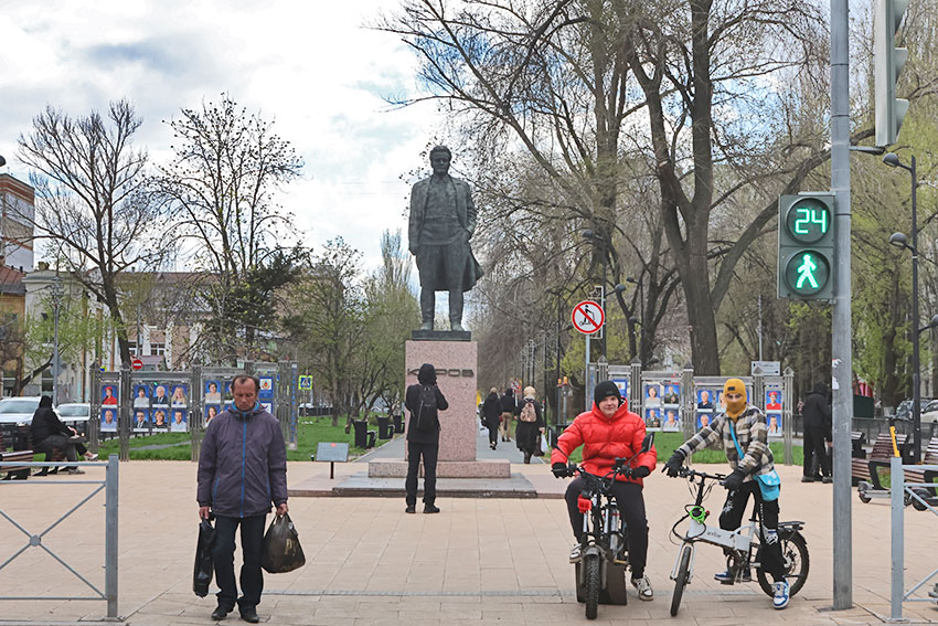 Памятник С. М. Кирову