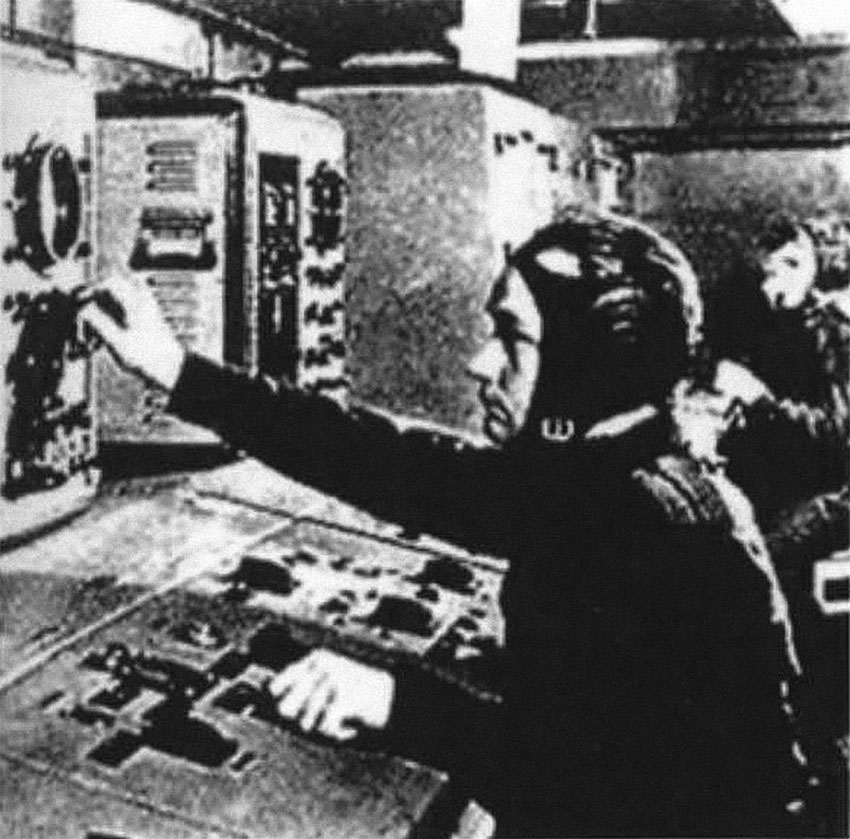 В сентябре 1983 года советская система раннего предупреждения...