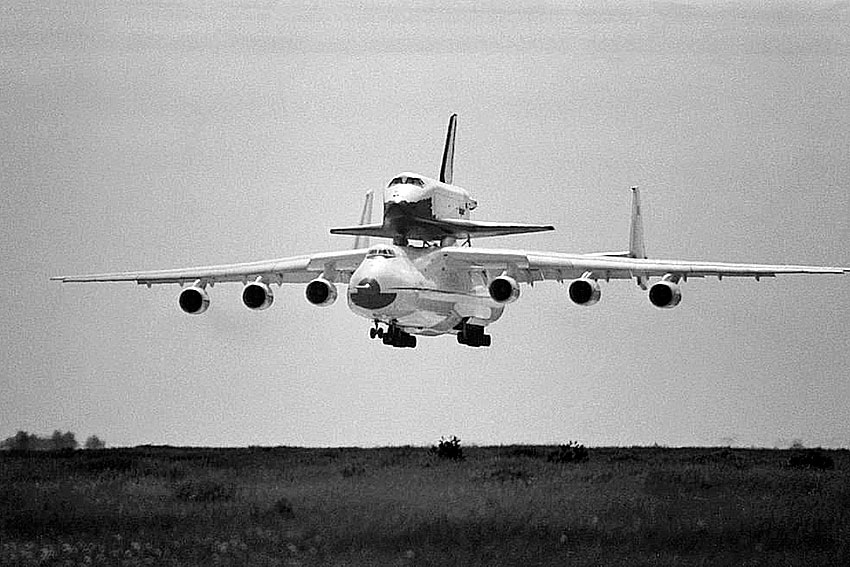 21 декабря 1988 года состоялся первый полет сверхтяжелого...