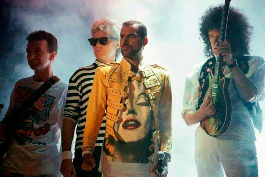 Группа Queen на съемках клипа Miracle, 1989 год. Группа Queen на съемках клипа Miracle, 1989 год.