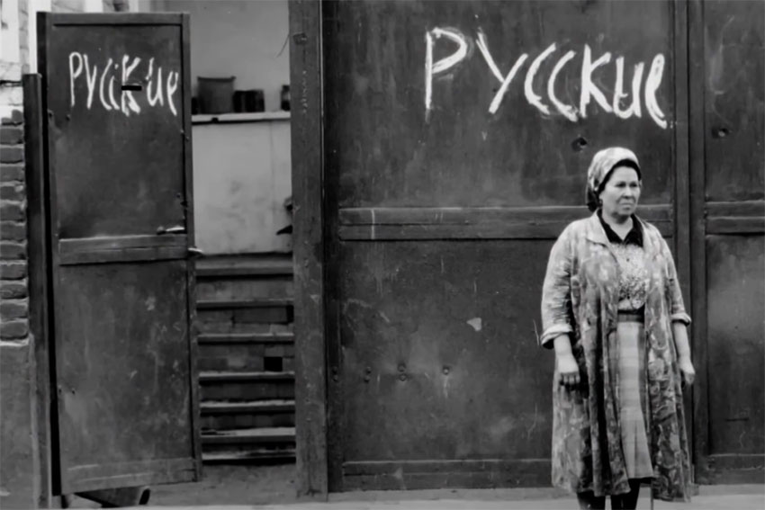 В январе 1990 Баку погрузился в хаос межнациональных погромов.... В январе 1990 Баку погрузился в хаос межнациональных погромов....