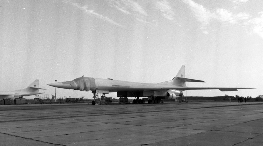 В 1990 году 19 новейших Ту-160 прилукского 184-го авиаполка ДА... В 1990 году 19 новейших Ту-160 прилукского 184-го авиаполка ДА...