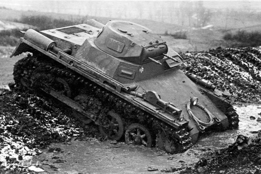 Проходимость танка ни какая, 1941 год. Проходимость танка ни какая, 1941 год.