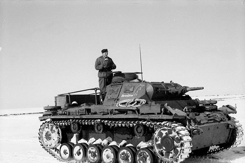 Командирского танка Panzerbefehlswagen III, перед боем в районе села...