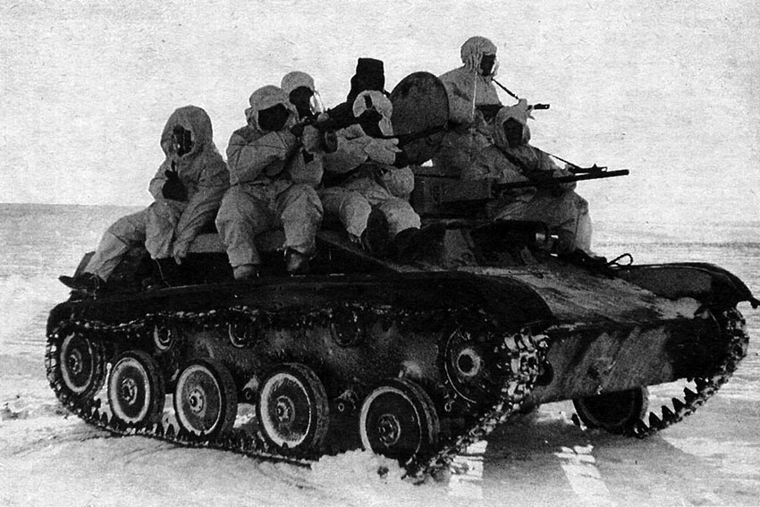 Автобус из лёгкого танка Т-60. Автобус из лёгкого танка Т-60.