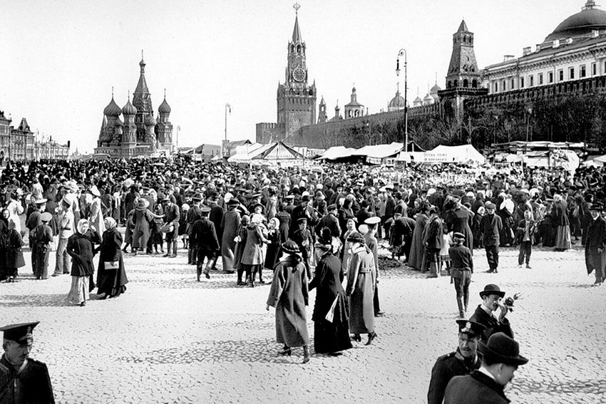Вербный базар на Красной площади в Москве начало ХХ века.