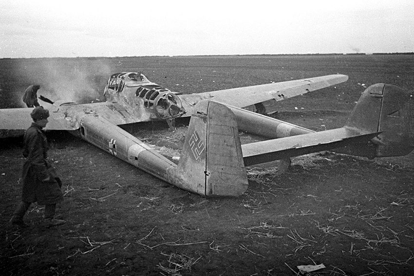Сбитый немецкий самолет разведчик Focke-Wulf-FW.189-Uhu-(«Рама»)...