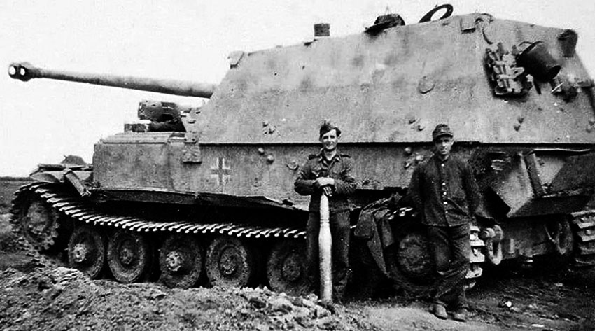 88-мм пушка Pak 43 2 L 71, созданная на базе знаменитого зенитного... 88-мм пушка Pak 43 2 L 71, созданная на базе знаменитого зенитного...
