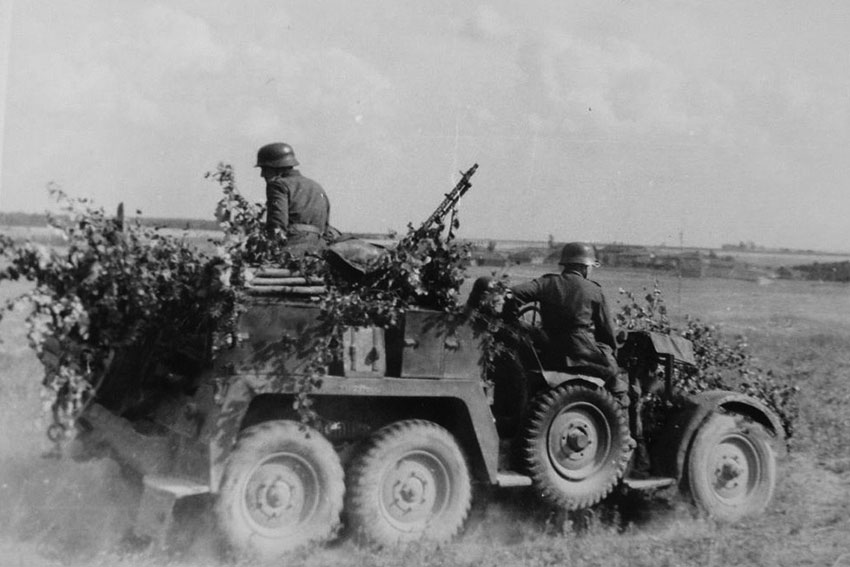 Krupp Protze вооружёный пулемётом.